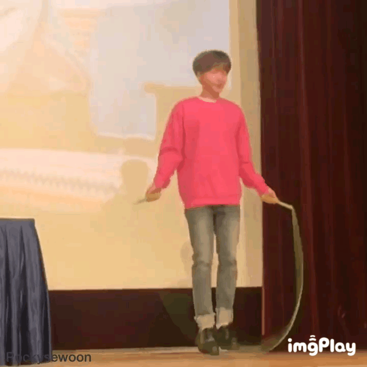 스타쉽 소속 가수들이 제일 웃기다고 생각하는 달글 | 인스티즈