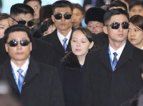 아베 죽은거보고 생각나서 써보는 북한 김정은, 김여정의 경호원들 | 인스티즈