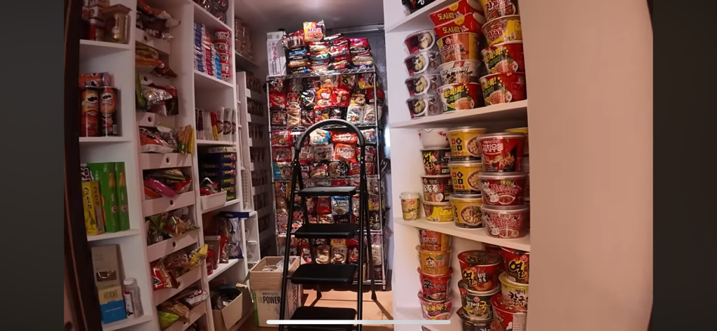 냉장고가 4대라는 쯔양집 (업소용 식품 한트럭) | 인스티즈