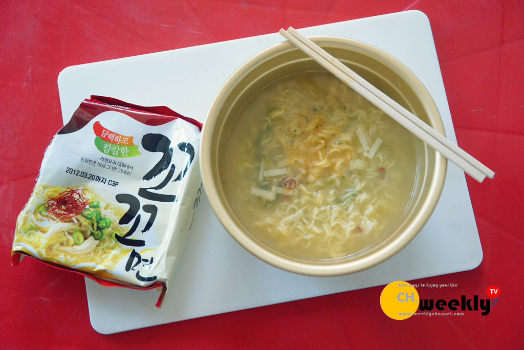 한때 열풍이었던 하얀국물 라면 둘 중 최애는? | 인스티즈