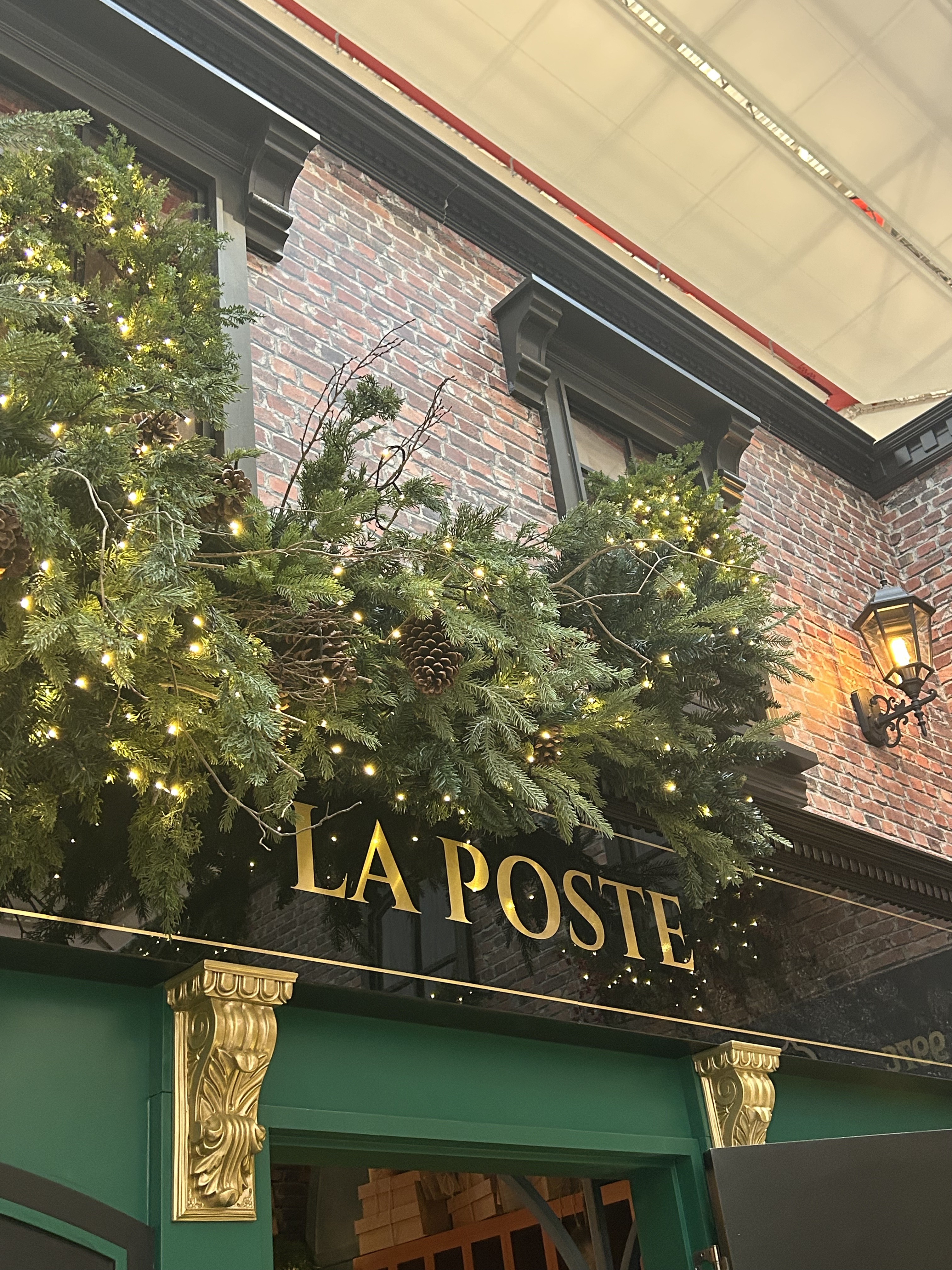 벌써 인기 엄청난 여의도 더현대 크리스마스 빌리지 해리의 꿈의 상점 | 인스티즈