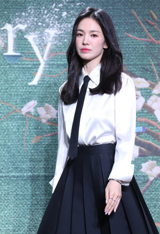 개인적으로 좋아하는 여배우들의 넥타이 패션.jpg | 인스티즈