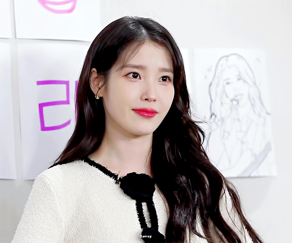 장도연한테 연하의 플러팅 날리는 아이유 | 인스티즈