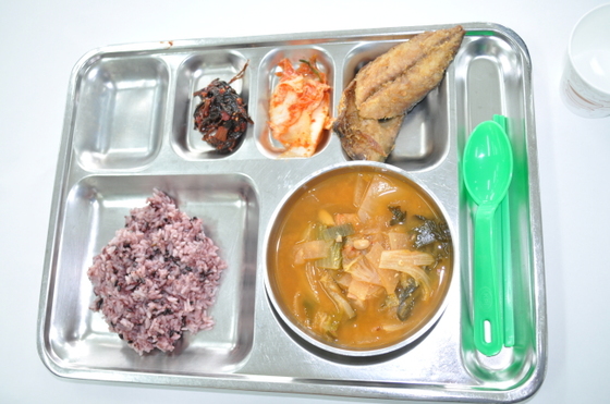 구치소 교도소에서 나오는 식단들 | 인스티즈
