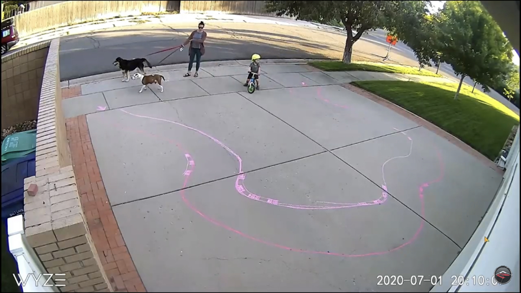 옆집애가 자꾸 우리집 주차장에서 자전거를 타길래 조치를 취했습니다 | 인스티즈