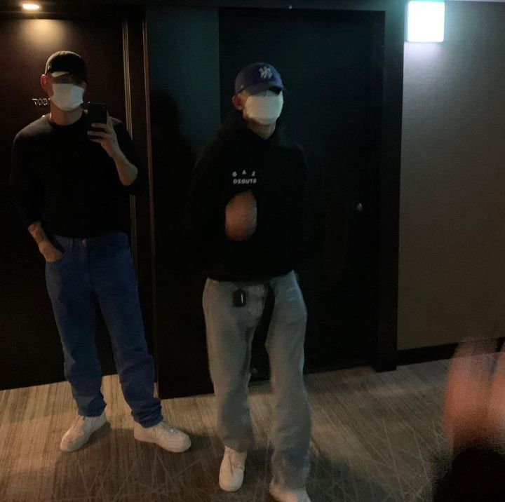 "저 사람은 누구니?” 너무 친해 럽스타그램(?) 소리 나오는 유아인 인스타 | 인스티즈