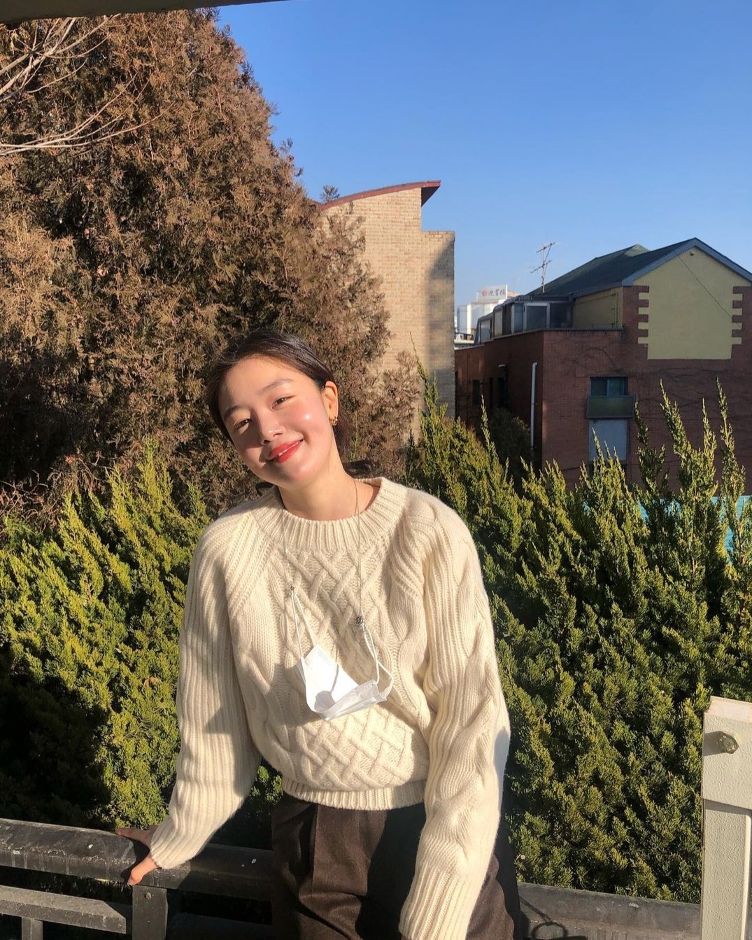 막걸리 먹으려고 등산하는 한선화.........jpg | 인스티즈