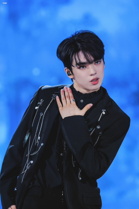 만우절 기념 엔시티 태용 홈마가 올린 차준환 사진들 | 인스티즈