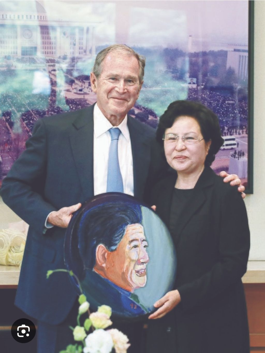 노무현대통령 10주기 추도식에 왔었던 조지부시 대통령 | 인스티즈