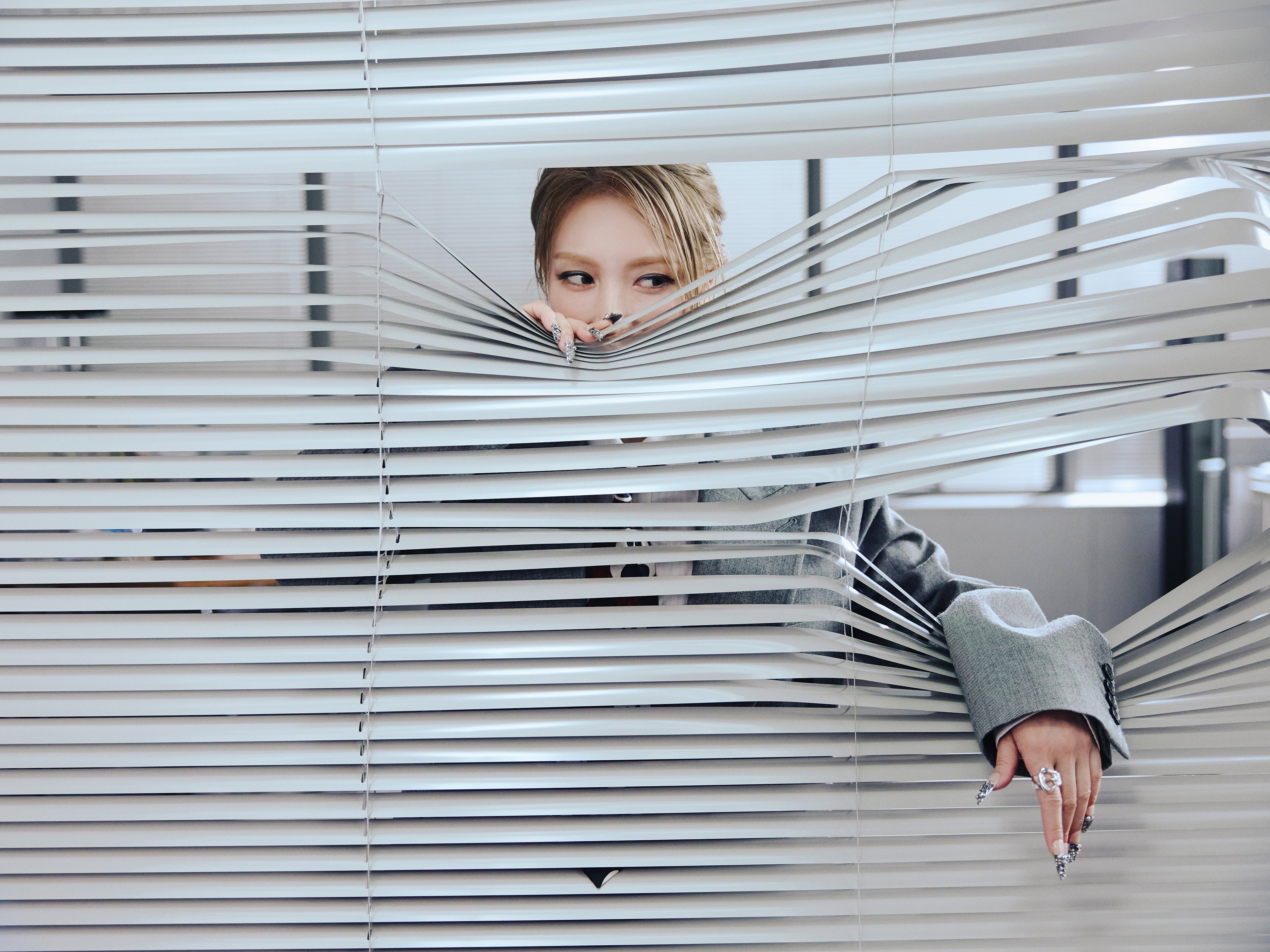 스엠이 니들 취향 몰라서 다 시도해봤어 라고 말하는거 같은 보아 정규 11집 컨셉.jpgif | 인스티즈