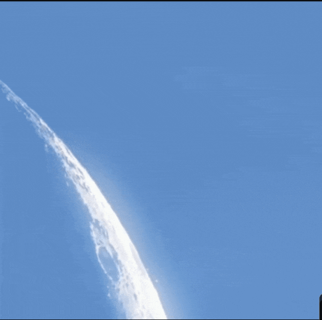 캐나다에서 관측했다는 달 표면 UFO.jpgif | 인스티즈