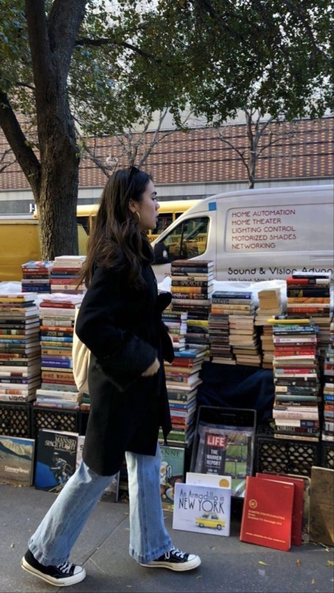 가을엔 따뜻한 라떼 한 잔과 함께 책을 읽어볼까요 ☕️📖 | 인스티즈