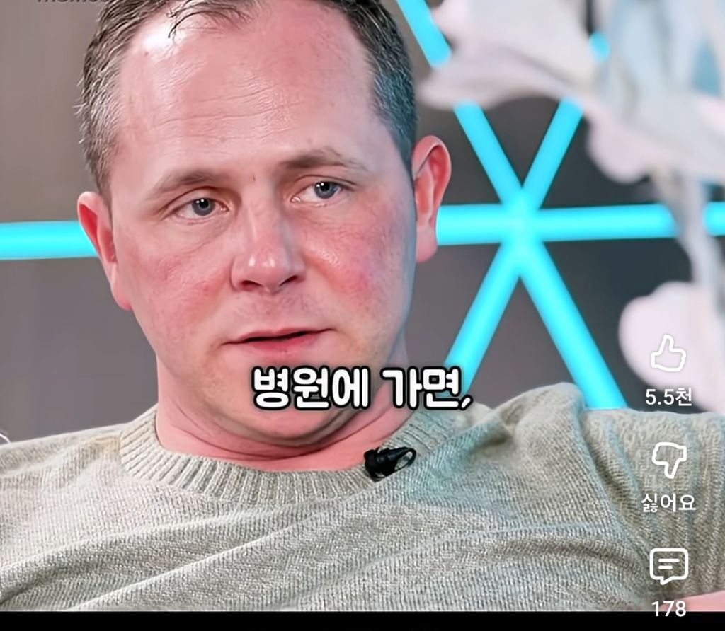 아이는 첫 병원진료시 부모가 의사에게 하는 행동을 배운다 | 인스티즈