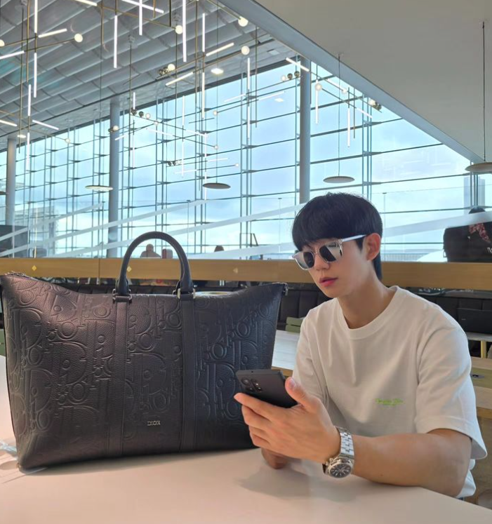 항상 정해인 보면 위화감 느껴졌거든 | 인스티즈