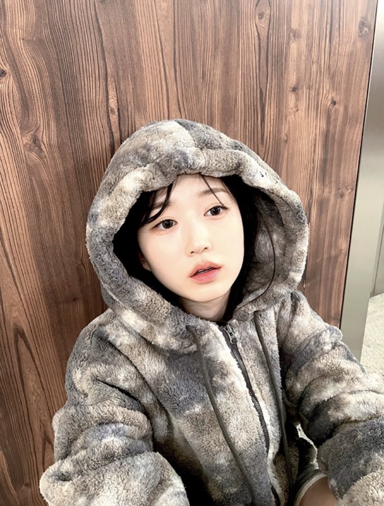 해원이는 유명한 여친짤의 권위자임.jpg | 인스티즈