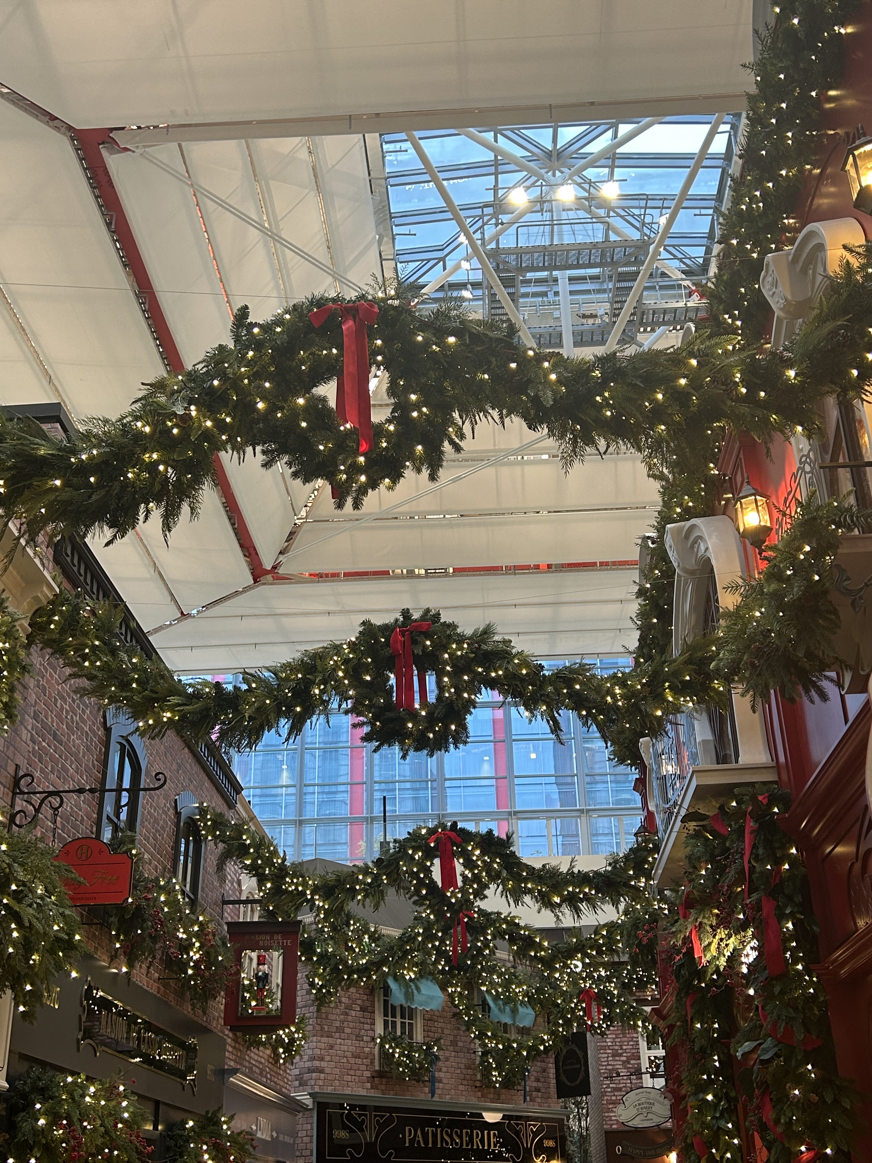 벌써 인기 엄청난 여의도 더현대 크리스마스 빌리지 해리의 꿈의 상점 | 인스티즈