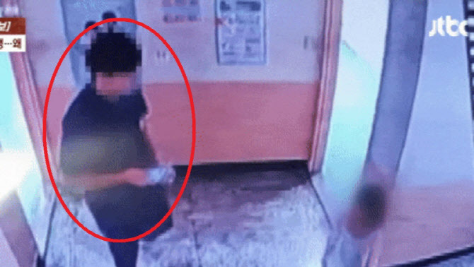 초1 뒤쫓아 여자 화장실 들어간 고3…경찰에 한 말이 '충격' | 인스티즈