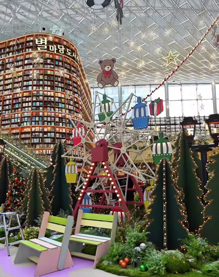 오늘 공개된 코엑스 별마당도서관 크리스마스.jpg | 인스티즈