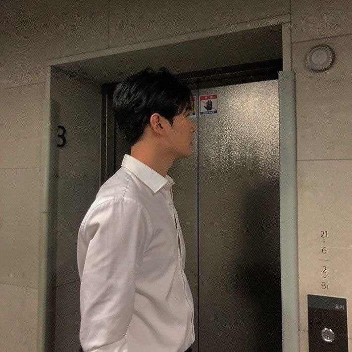 키 190 넘는 남자 실제로 보면 어떤 느낌인지 궁금한 달글 | 인스티즈