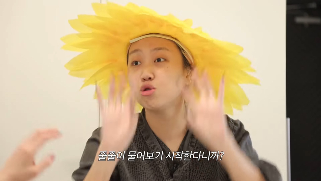 최근 스탭 폰에 있는 앨범을 보다가 충격받았다는 헤이즈 | 인스티즈