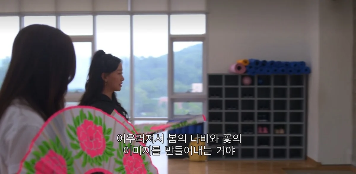 한국인들 기겁하는 중인 한국 배경 넷플 하이틴 미드 상태..jpg | 인스티즈