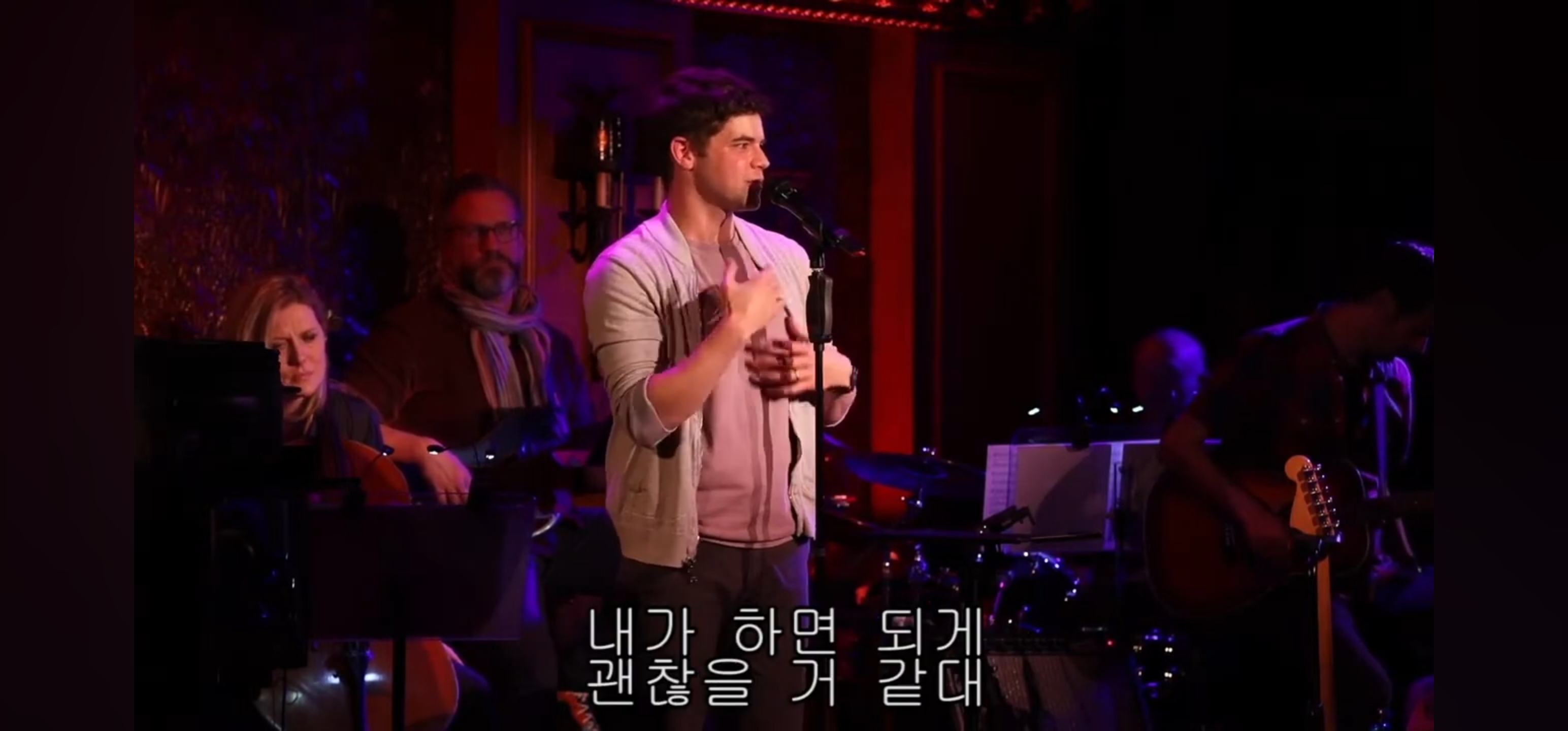 이제 와서 말하지만 휴 잭맨, 잭 에프론 대신 위대한 쇼맨이란 영화를 세상에 나온 게 한 건 나야! 그게 무슨 소리냐고?.jpg | 인스티즈