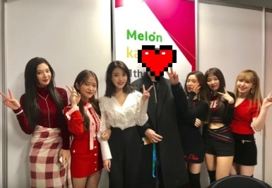 아이유 여돌이랑 있을 때 교생쌤되는 모먼트 좋아하는 달글 | 인스티즈