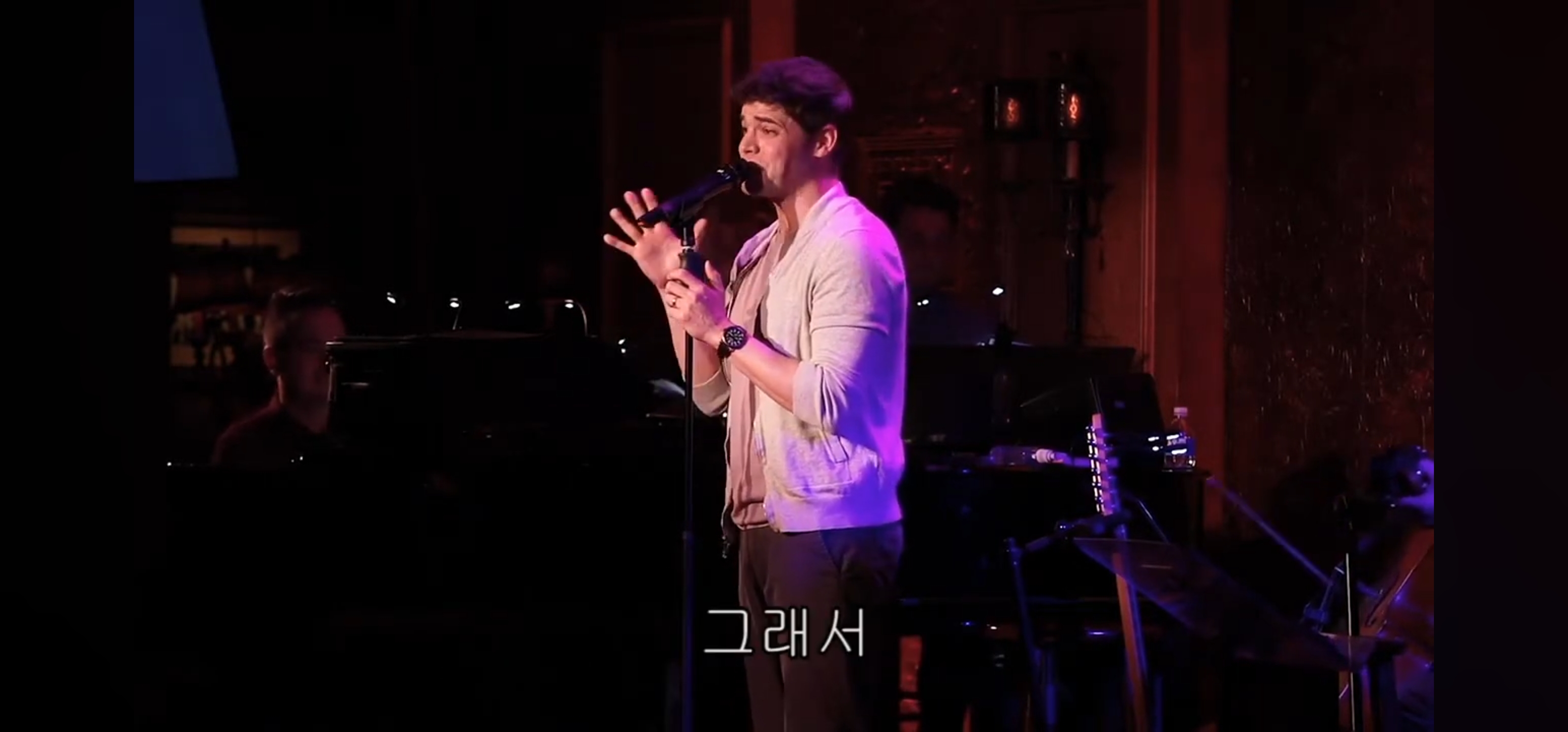 이제 와서 말하지만 휴 잭맨, 잭 에프론 대신 위대한 쇼맨이란 영화를 세상에 나온 게 한 건 나야! 그게 무슨 소리냐고?.jpg | 인스티즈