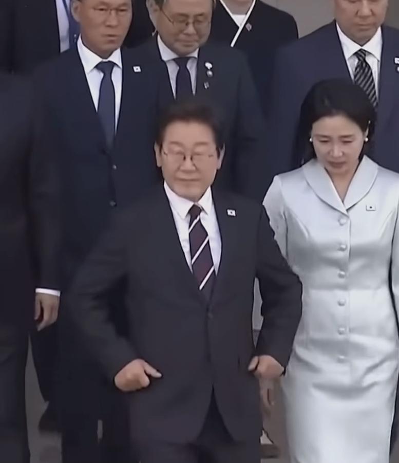 이재명이 무의식적으로 자주 하는 행동 | 인스티즈