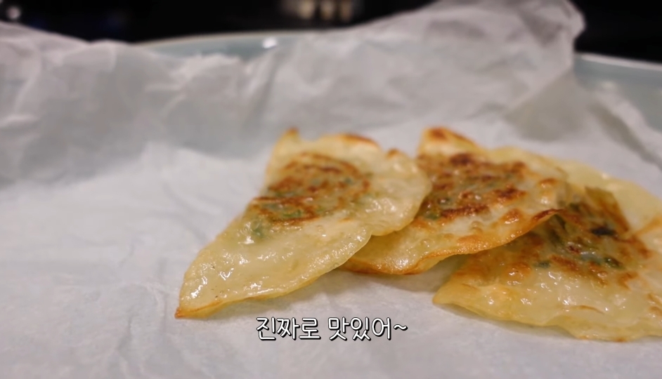 부산 여자 김숙이 소개하는 대구 납작만두와 대전 실비파김치 조합 | 인스티즈