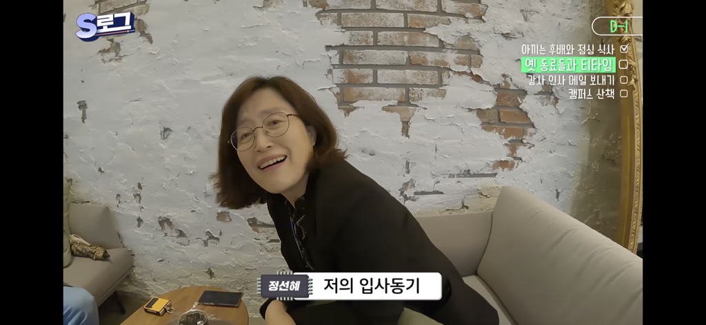 caf4bad2172eafabbfdb5d5ee6ae12a707bf41d9