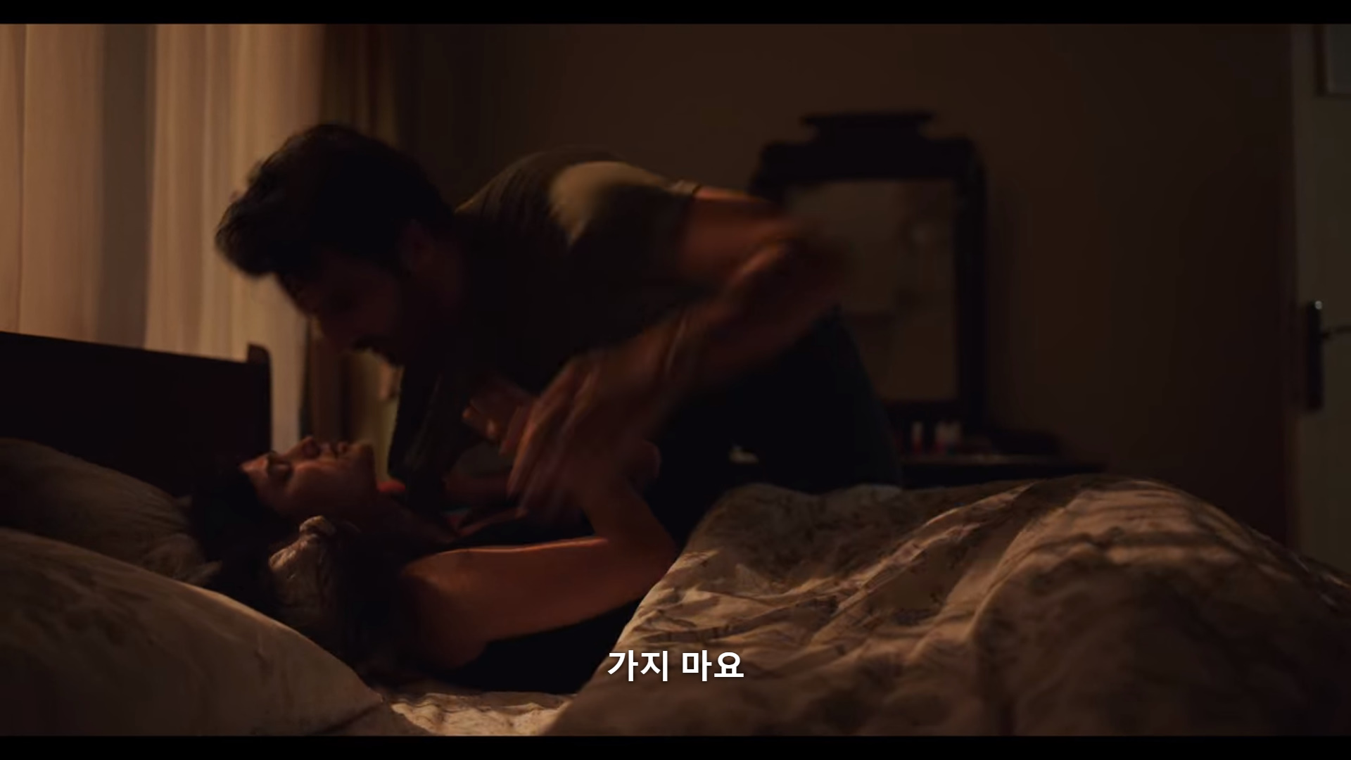 퇴학 당하게 생겼는데요.. 퇴학을 반대했던 유일한 선생님이 전근간대요. 전근을 막아야 해요! (스압) | 인스티즈