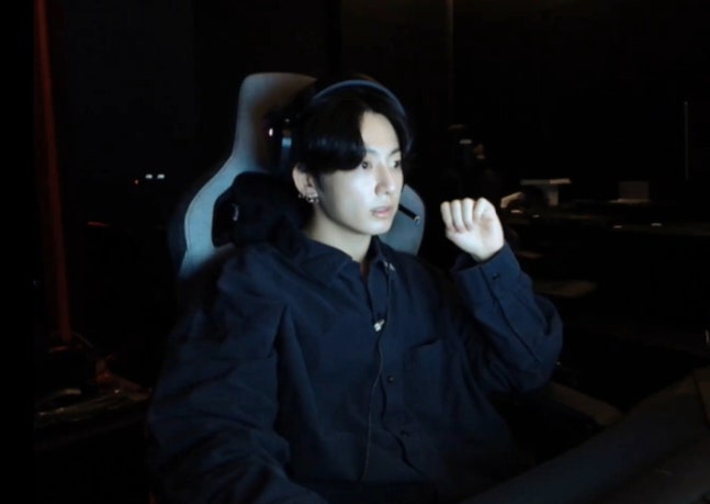 정국 "나도 언젠가 솔콘 할 수 있겠지”…6시간 라이브서 한숨 | 인스티즈