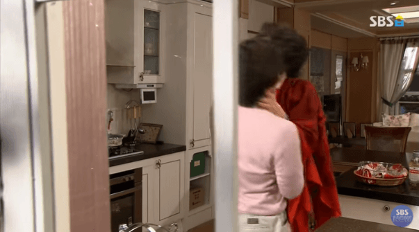 불륜 성지의 매출을 반토막냈다는 전설의 드라마 | 인스티즈