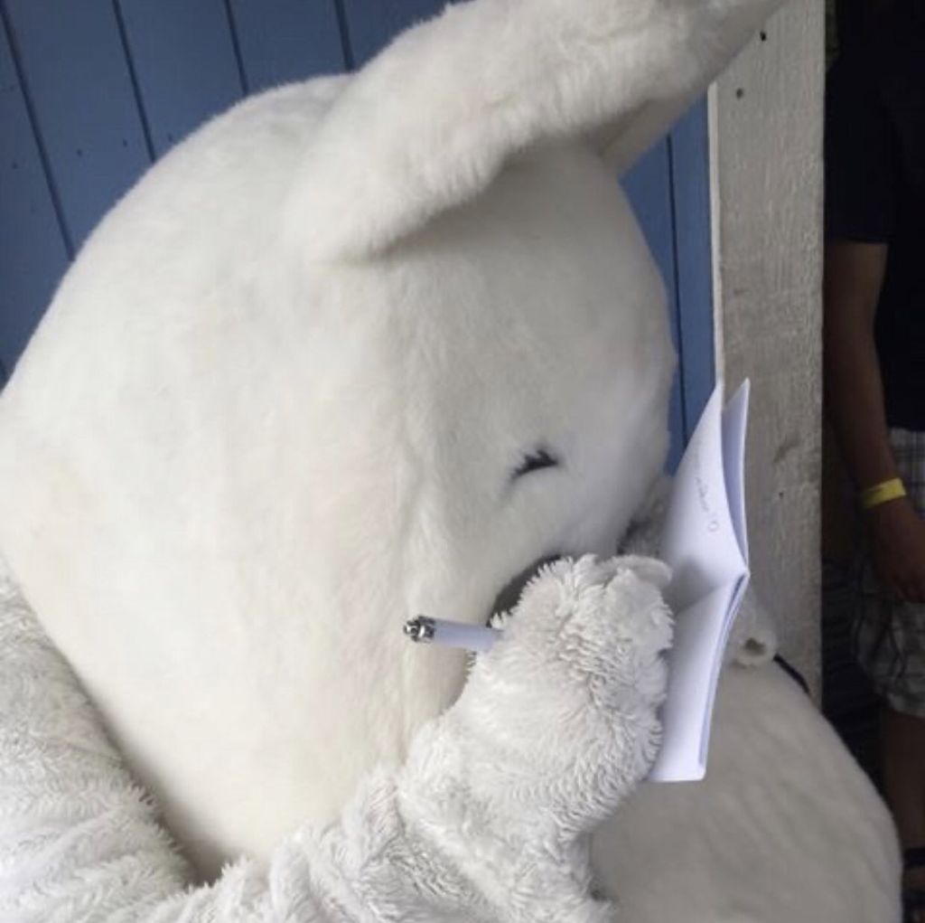 불행한 세상에서 가능한 사랑은 없다 | 인스티즈