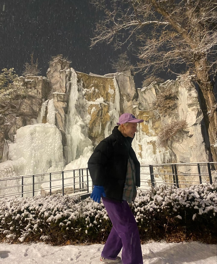 탈색 숏컷 머리로 변신한 배우 김히어라 (더글로리 이사라, 우영우 계향심 역할 배우).jpg | 인스티즈