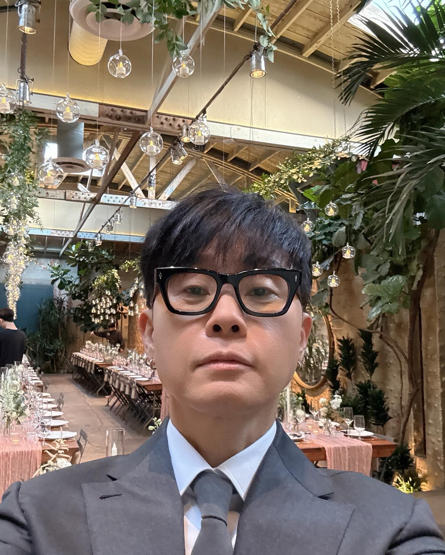 조카결혼식 참석하러 미국간 가수 이승환 | 인스티즈