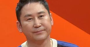 배우 임지연 왓츠인마이백: 진짜 가방 끝없는 영양제와 헬창템들 | 인스티즈