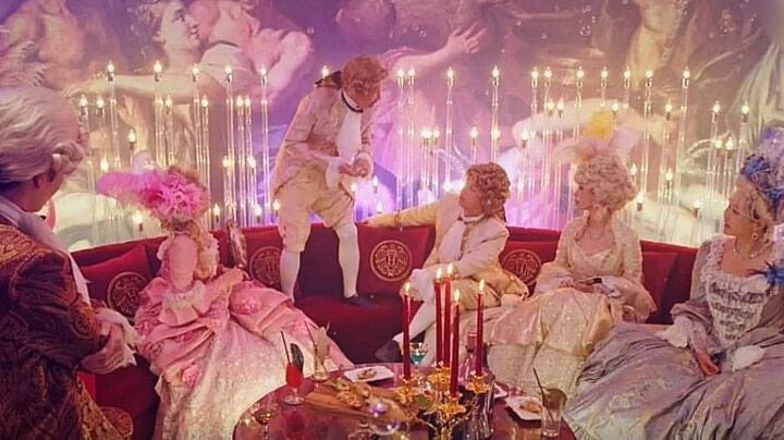 반면 현재 촬영 중인 '재혼 황후'는 원작 그대로 로판 느낌을 살리는 방향을 선택했다 | 인스티즈