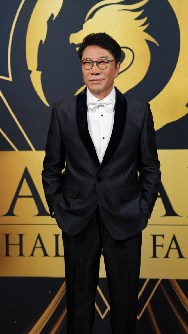 이수만, '3년 경업금지' 이달 종료…보이그룹과 K-팝계 귀환 | 인스티즈