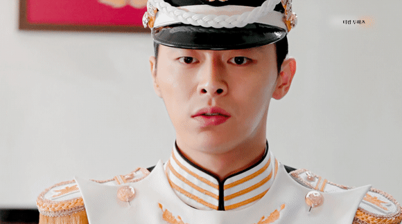 제복 입은 배우들이 일반인이라면 유명해진다 vs 그정도는 아니다 | 인스티즈