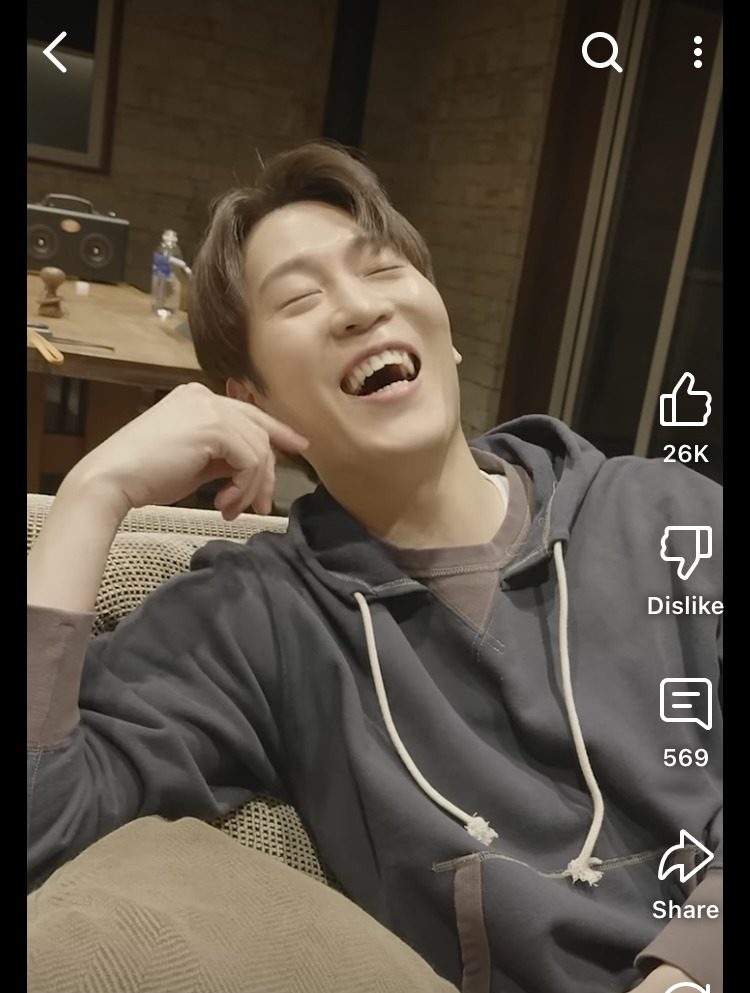 "나 좀 아파” 영어로 뭔지 외치면서 들어와 | 인스티즈