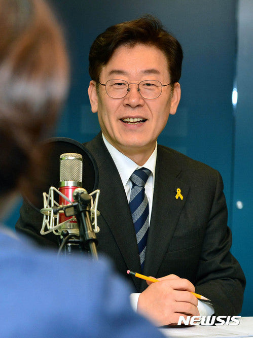 [흥미돋] 일타강사 이지영쌤이 20년째 쓴다는 말 실존 인물 봄 | 인스티즈