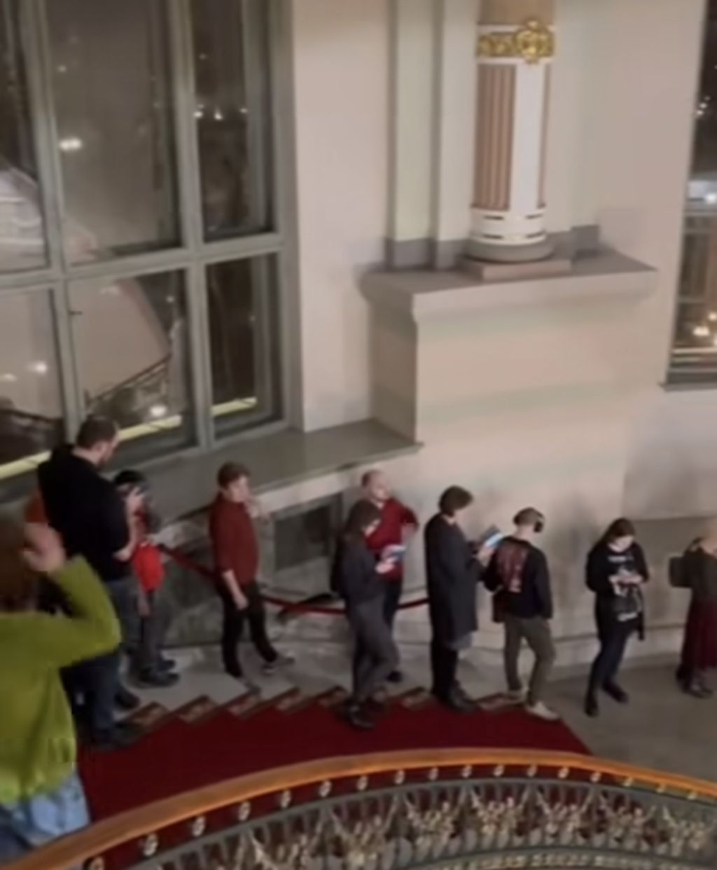 라트비아에서 기생충급 인기라는 국민영화 | 인스티즈