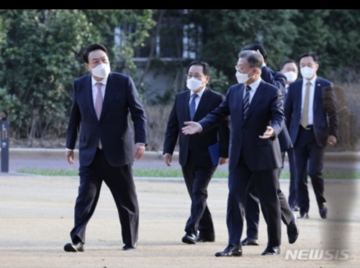 헐.. 이 사진들 나만 뭔가 보여?? | 인스티즈