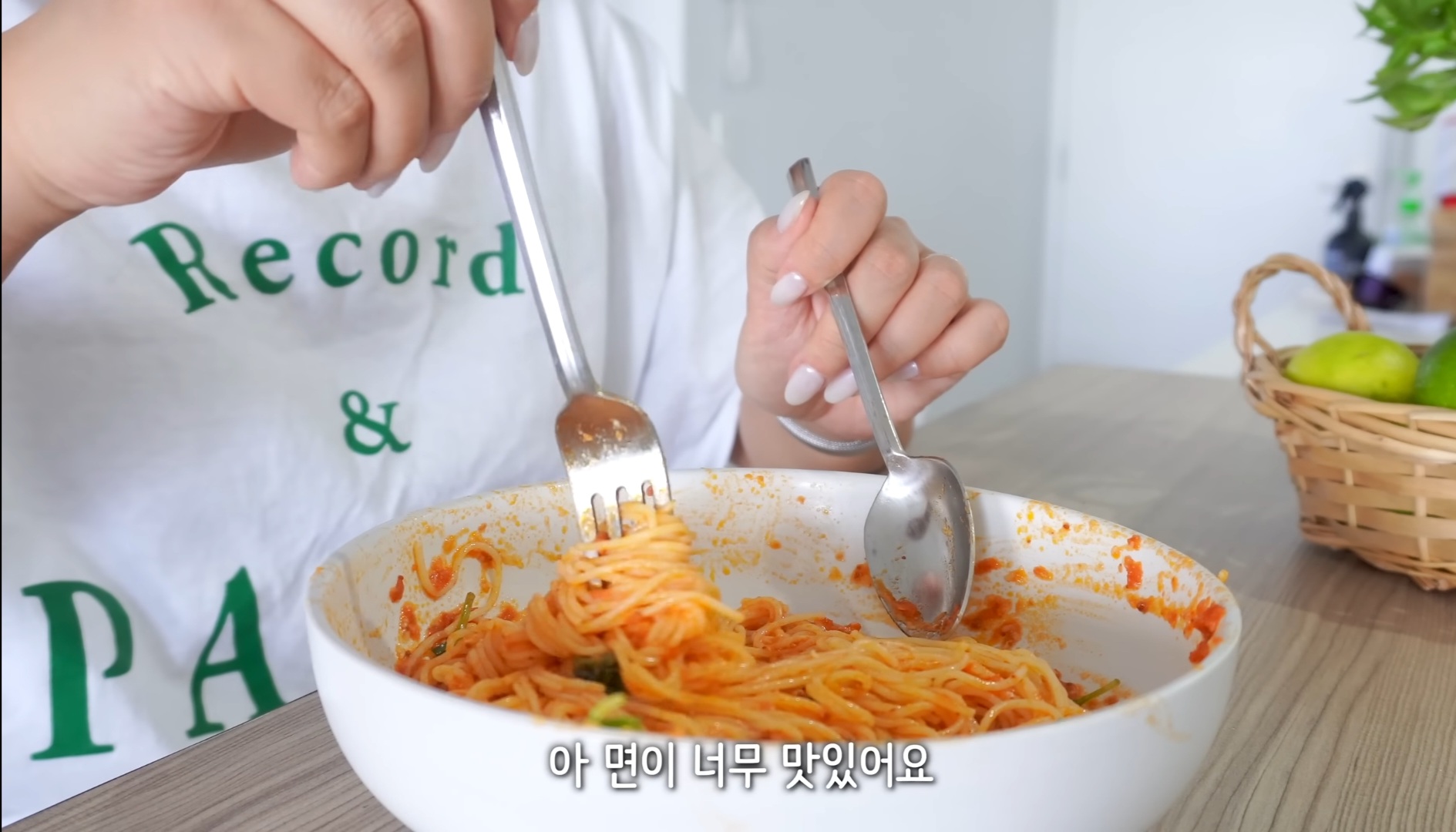 해쭈가 먹을 때마다 감탄한다는 초간단 버터 토마토 파스타.jpg | 인스티즈