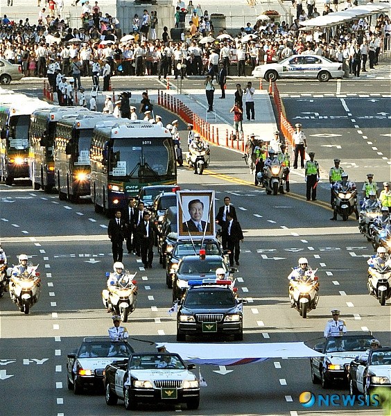 역대 민주 대통령 영결식 | 인스티즈