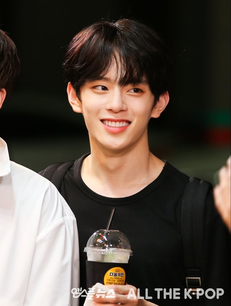 1대1 격투로 짱뜨면 내가 바를 수 있는 남돌 투표 | 인스티즈