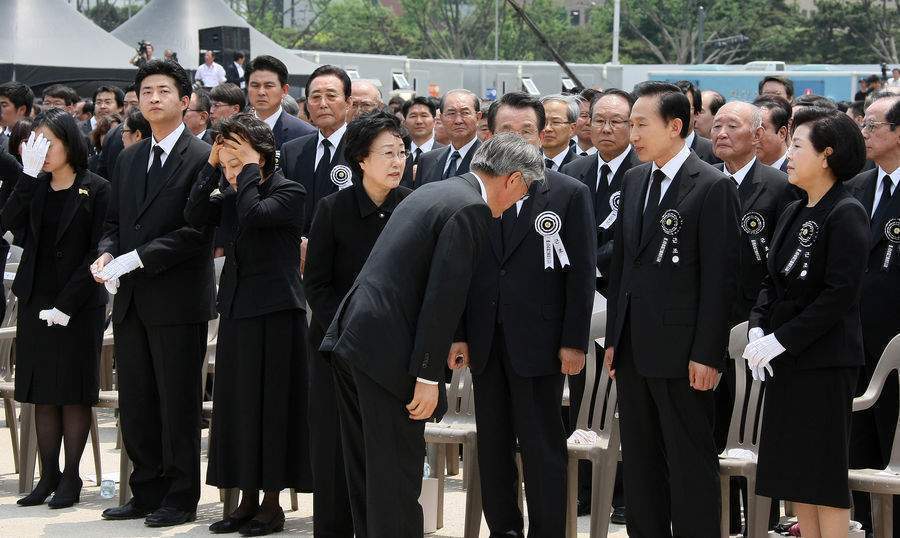 다시봐도 너무 충격적인 노무현 대통령 영결식 사진들..jpg | 인스티즈