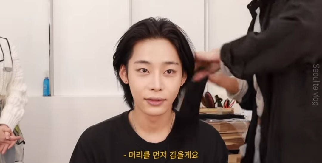 일주일 간 장발로 머리 붙이기 챌린지 한 남자 유투버(+두 번째 도전) | 인스티즈